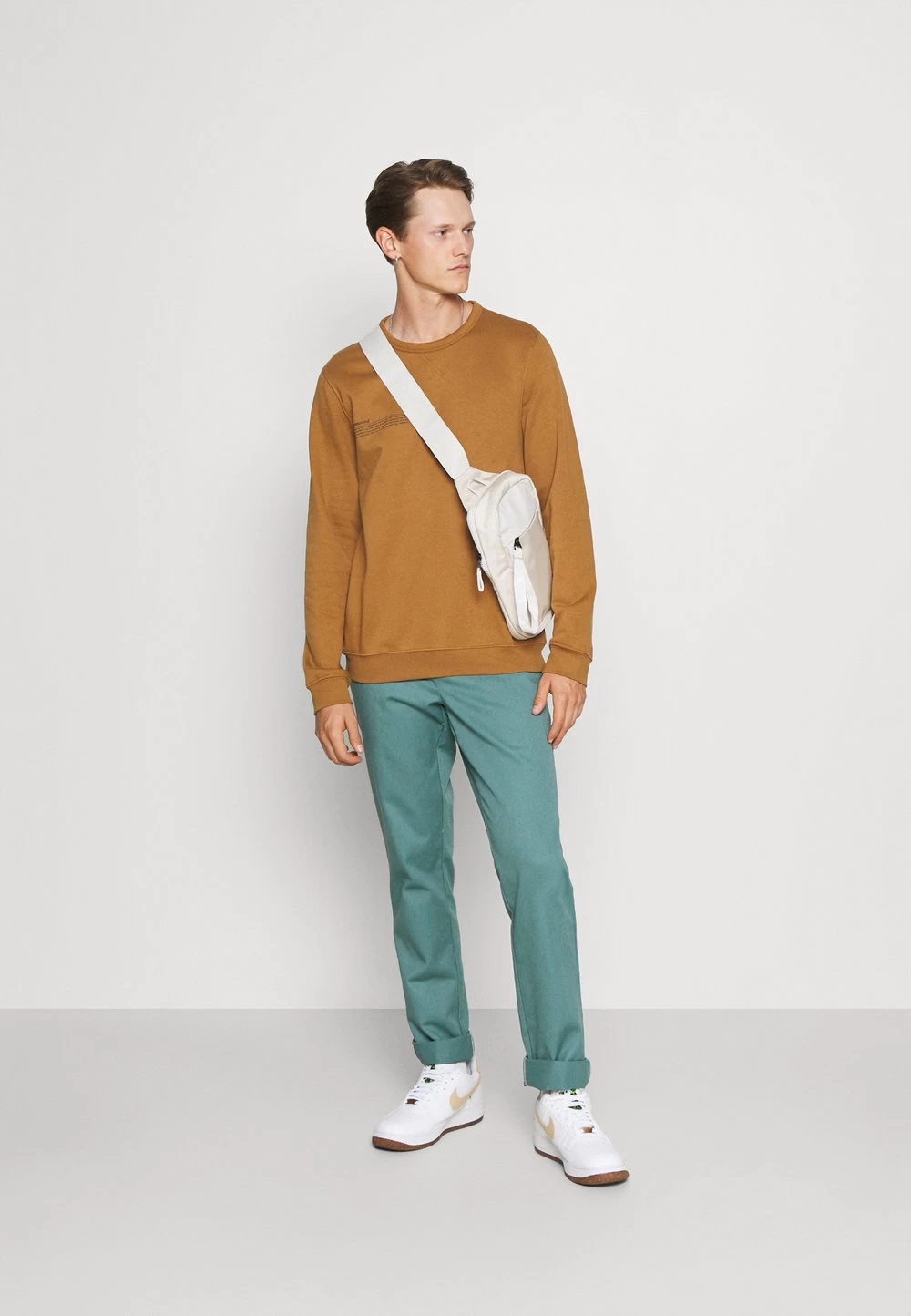 Pier One Sweatshirt Prix Sacrifiés Pulls Et Gilets Col Rond Homme 2 Pier One Sweatshirt Prix Sacrifiés Pulls Et Gilets Col Rond Homme – Image 2