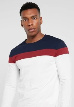 Promos Pier One T-shirt à Manches Longues T-shirts & Polos Col Rond Homme 11 Promos Pier One T-shirt à Manches Longues T-shirts & Polos Col Rond Homme -Pier One Boutique bc3bc60922d142d5b1571aa1f16586a9