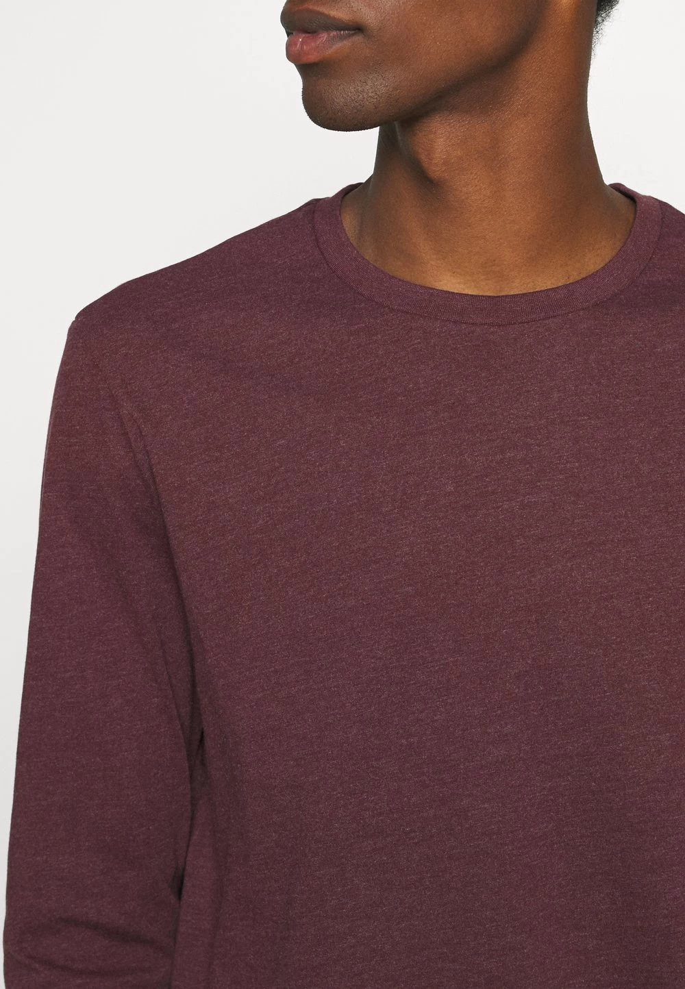 Prix Réduit Pier One 3 PACK – T-shirt à Manches Longues T-shirts Col Rond Homme 6 Prix Réduit Pier One 3 PACK – T-shirt à Manches Longues T-shirts Col Rond Homme – Image 6