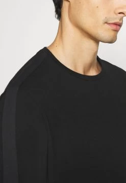 Pier One LOUNGE TEE – Haut De Pyjama Promos Pyjamas Col Rond Homme -Pier One Boutique c4c10f2e04b8440bb32d2687d7abf3ca