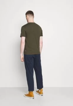 Pier One 2 PACK – T-shirt Imprimé Prix Réduit T-shirts Col Rond Homme -Pier One Boutique cb3b09bf124a4a879b2bfc2f86382da6