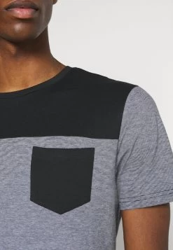 Pier One T-shirt Imprimé En Remise T-shirts Col Rond Homme 12 Pier One T-shirt Imprimé En Remise T-shirts Col Rond Homme -Pier One Boutique cd2fe2e4cb604e8b9c136b04b9adfca0