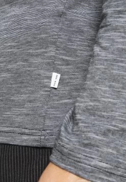 Prix Incroyables Pier One T-shirt à Manches Longues T-shirts Col Rond Homme 11 Prix Incroyables Pier One T-shirt à Manches Longues T-shirts Col Rond Homme -Pier One Boutique cd7201548a174e64bcb799b21c3ef76e