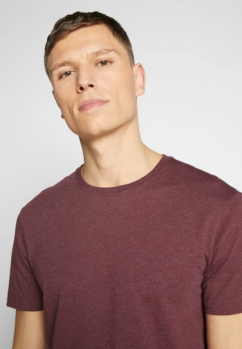 Qualité Fiable Pier One 3 PACK – T-shirt Basique T-shirts Col Rond Homme 5 Qualité Fiable Pier One 3 PACK – T-shirt Basique T-shirts Col Rond Homme – Image 5