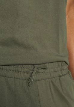 Prix Abordable Pier One SET – Pyjama Pyjamas Normale Homme -Pier One Boutique d434b8ea44284010a7f5b7f0fde6d841