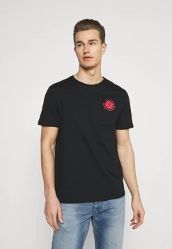 Pier One Prix Cassé T-shirt Imprimé T-shirts Col Rond Homme 9 Pier One Prix Cassé T-shirt Imprimé T-shirts Col Rond Homme -Pier One Boutique d68e0b829e5c47c6ba792e55c1e03fed
