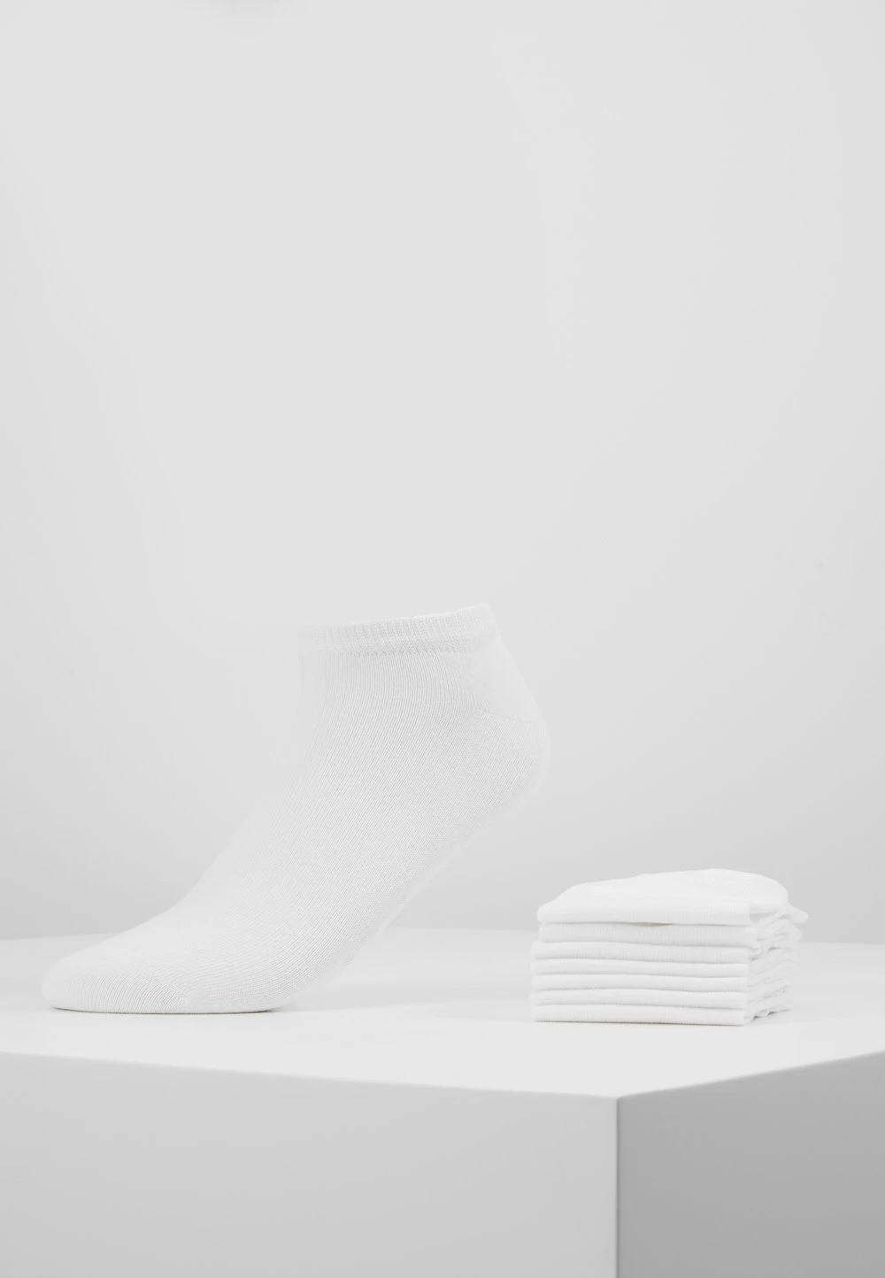 Prix D’Amis Pier One 7 PACK – Chaussettes Sous-vêtements & Chaussettes Couleur Unie Homme 1 Prix D’Amis Pier One 7 PACK – Chaussettes Sous-vêtements & Chaussettes Couleur Unie Homme