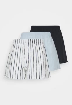 Pier One 3 PACK – Caleçon Prix Malin Sous-vêtements Normale Homme -Pier One Boutique e17fe264595f487a80ae2850b8e3372e 1