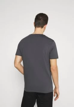 Prix Favorable Pier One T-shirt Imprimé T-shirts Col Rond Homme 11 Prix Favorable Pier One T-shirt Imprimé T-shirts Col Rond Homme -Pier One Boutique e32c14e14c794049bf2ca70f5cda0d39