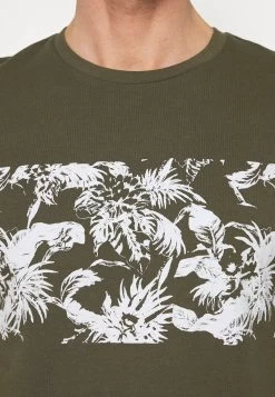 Pier One T-shirt Imprimé Prix Aimable T-shirts Col Rond Homme -Pier One Boutique e6c0de5c0a54450e9383cee4393723a0