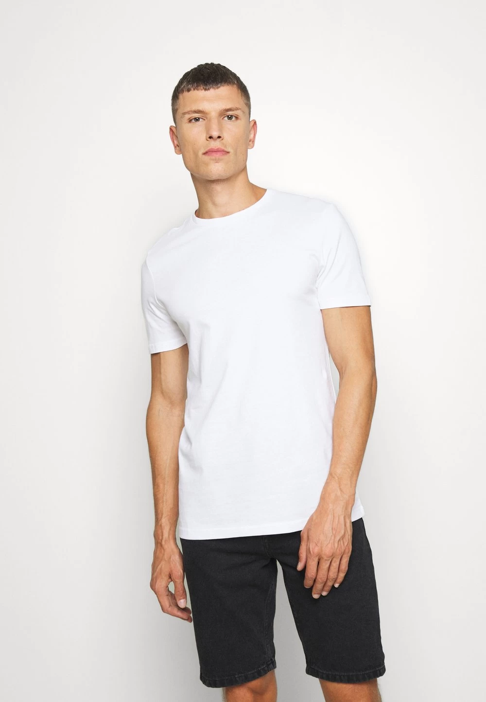 Pier One Soldes En Ligne 7 PACK – T-shirt Basique T-shirts Col Rond Homme 2 Pier One Soldes En Ligne 7 PACK – T-shirt Basique T-shirts Col Rond Homme – Image 2
