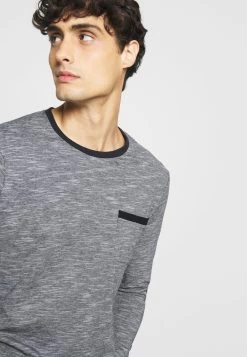 Prix Incroyables Pier One T-shirt à Manches Longues T-shirts Col Rond Homme 9 Prix Incroyables Pier One T-shirt à Manches Longues T-shirts Col Rond Homme -Pier One Boutique ef9d5992d5f347e7992cfbd8040ccf7e