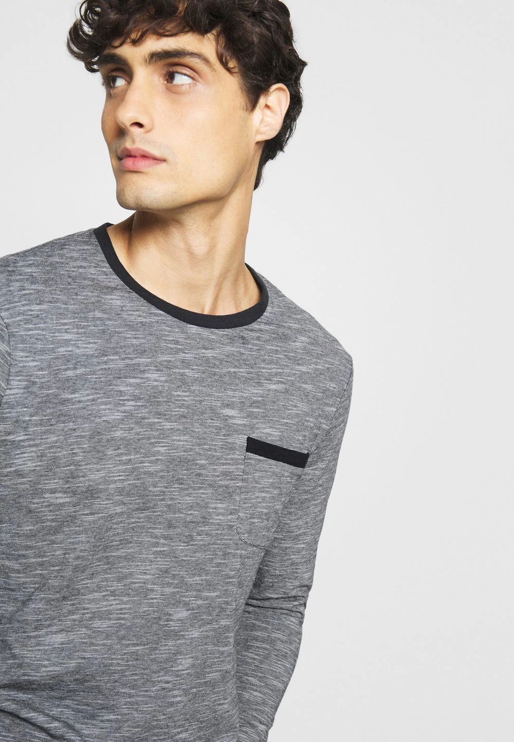 Prix Incroyables Pier One T-shirt à Manches Longues T-shirts Col Rond Homme 4 Prix Incroyables Pier One T-shirt à Manches Longues T-shirts Col Rond Homme – Image 4