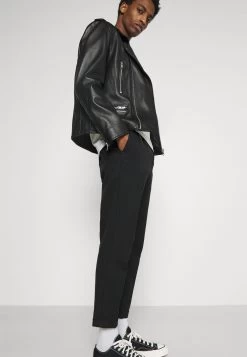 Prix Discount Pier One T-shirt Imprimé T-shirts Col Rond Homme 16 Prix Discount Pier One T-shirt Imprimé T-shirts Col Rond Homme -Pier One Boutique efba0e7e0ccd4032b9f07b9dd4b50c3f